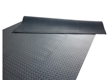 RUBBER PROPELLOR MAT - 1500 X 2100 X 5MM